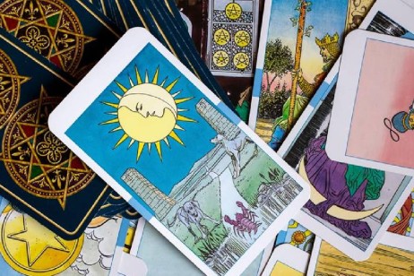 Best Tarot Card Reading Online: What to Expect from a Professional Reader